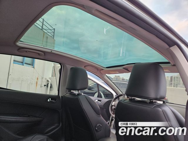 Peugeot 308 2014 — photo 15