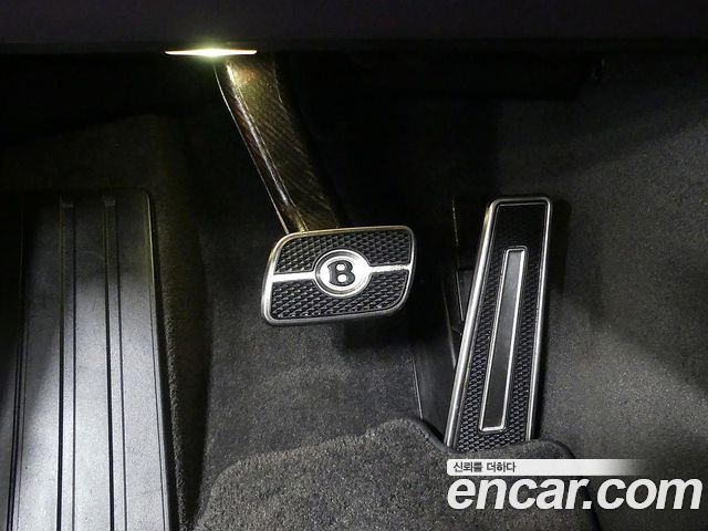 Bentley Flying Spur 2020 — photo 19
