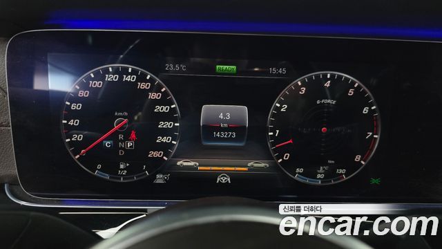 Mercedes-Benz CLS-Class 2019 — photo 11