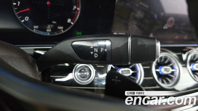 Mercedes-Benz CLS-Class 2019 — photo 12