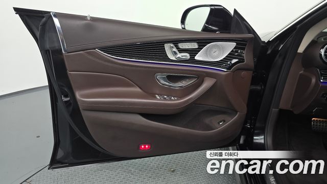 Mercedes-Benz CLS-Class 2019 — photo 14