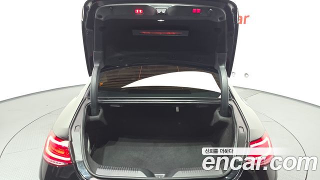 Mercedes-Benz CLS-Class 2019 — photo 27