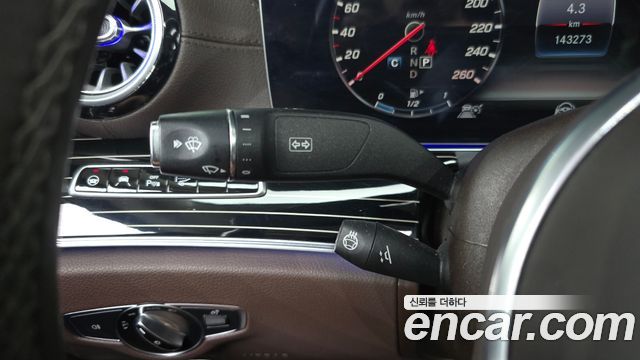Mercedes-Benz CLS-Class 2019 — photo 31