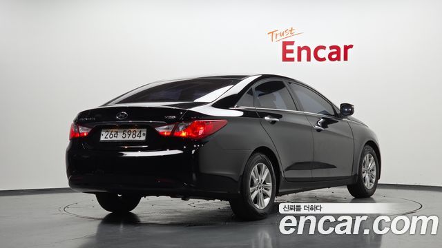 Hyundai Sonata 2012 — photo 2