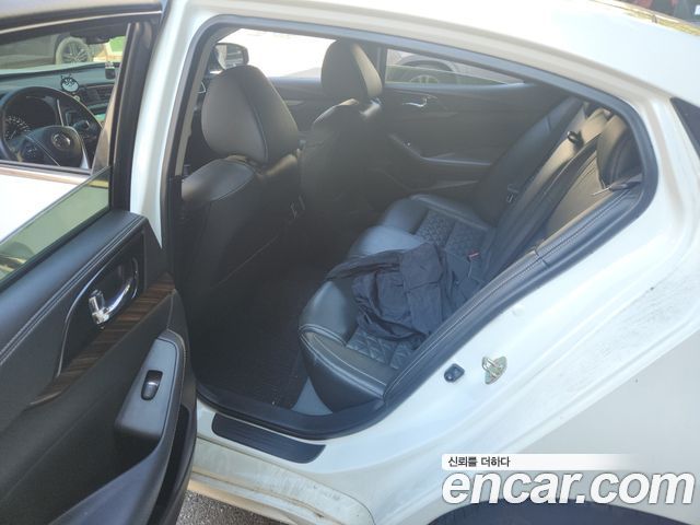 Nissan Maxima 2016 — photo 12