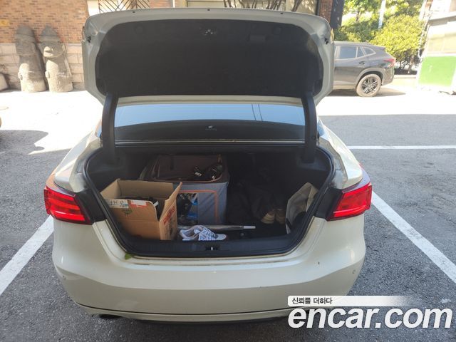 Nissan Maxima 2016 — photo 17