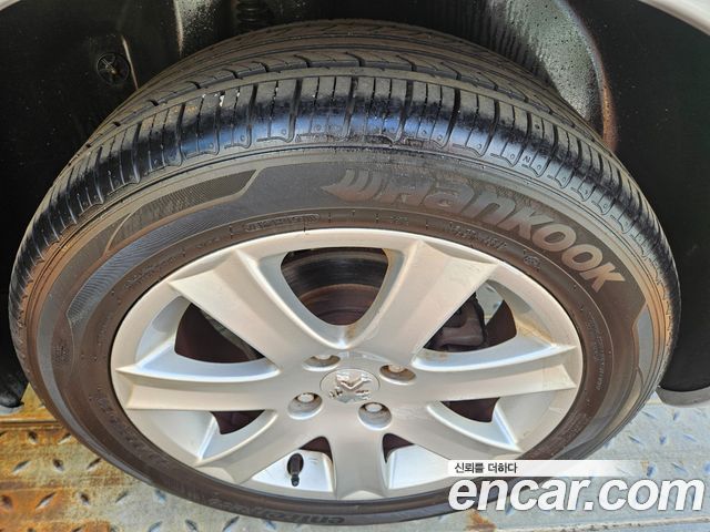 Peugeot 207 2008 — photo 9