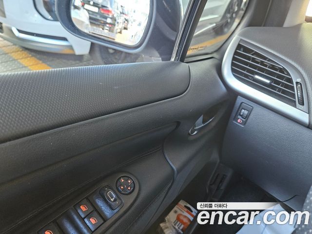 Peugeot 207 2008 — photo 18