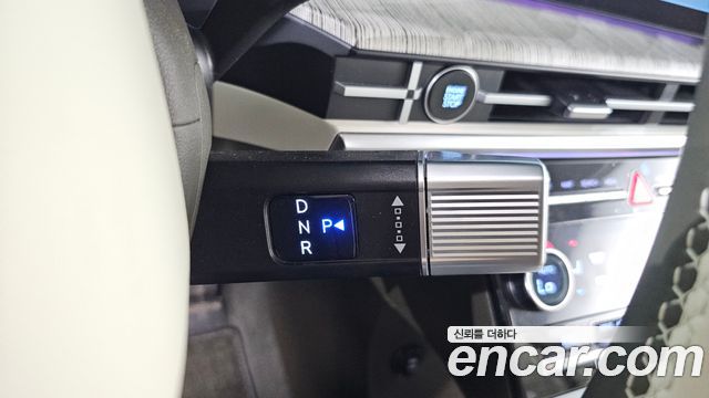 Hyundai Santafe 2024 — photo 12