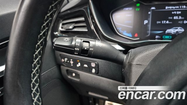 Kia Niro 2020 — photo 23