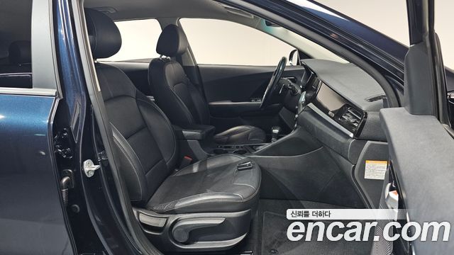 Kia Niro 2020 — photo 16