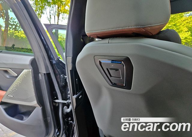 BMW 5-Series 2025 — photo 19