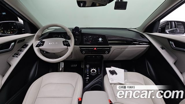 Kia Niro 2023 — photo 10
