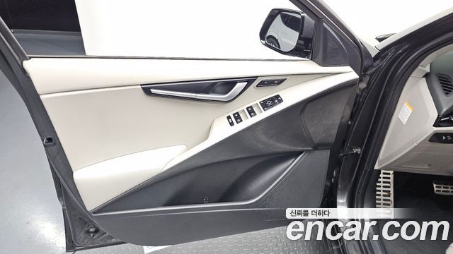 Kia Niro 2023 — photo 14