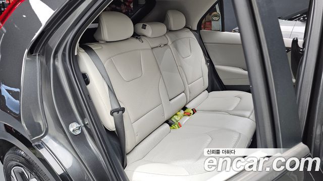 Kia Niro 2023 — photo 16