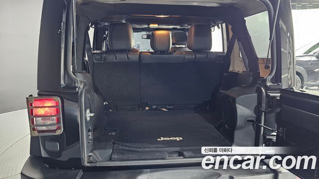 Jeep Wrangler 2013 — photo 26