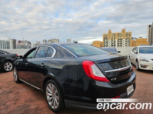 Lincoln MKS 2015 — photo 6
