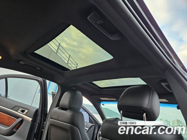 Lincoln MKS 2015 — photo 14