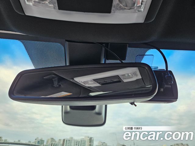 Lincoln MKS 2015 — photo 20
