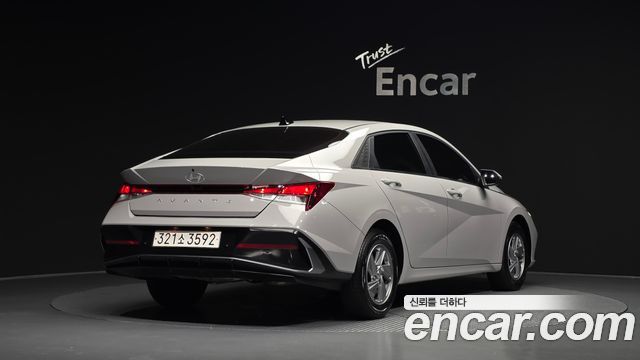 Hyundai AVANTE 2024 — photo 2