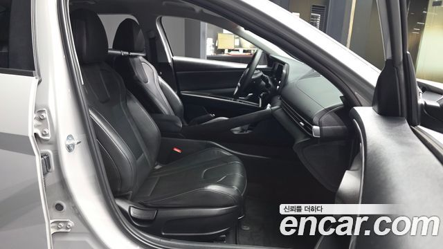 Hyundai AVANTE 2024 — photo 17