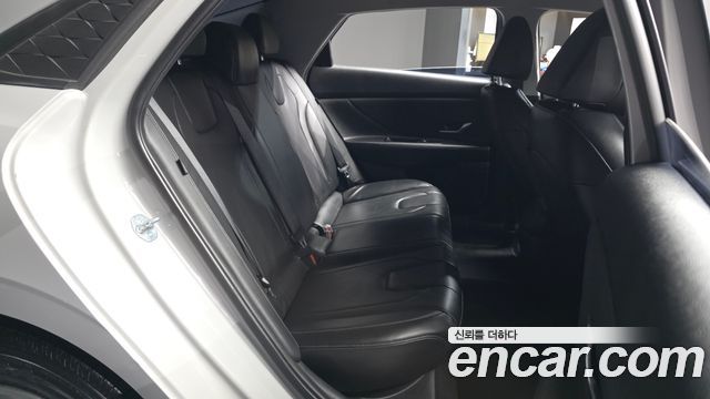Hyundai AVANTE 2024 — photo 18