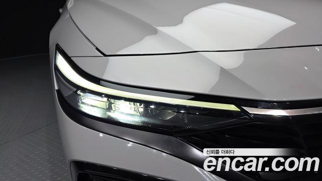 Hyundai AVANTE 2024 — photo 8