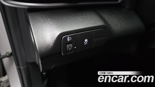 Hyundai AVANTE 2024 — photo 28