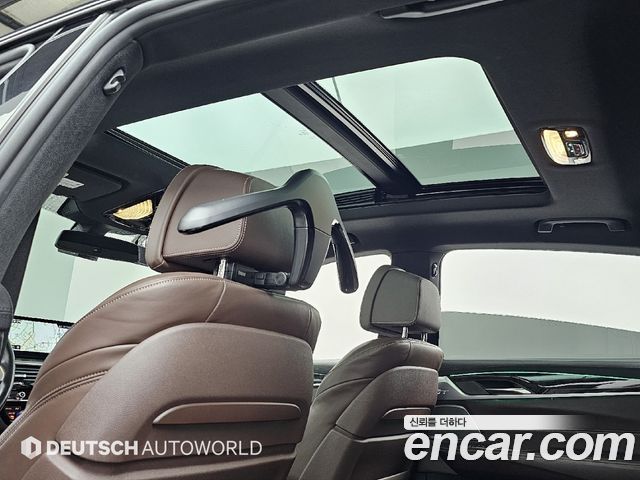 BMW Gran Turismo 2018 — photo 18