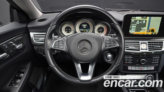 Mercedes-Benz CLS-Class 2017 — photo 13