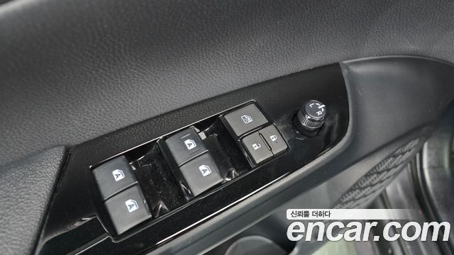 Toyota Prius 2018 — photo 27
