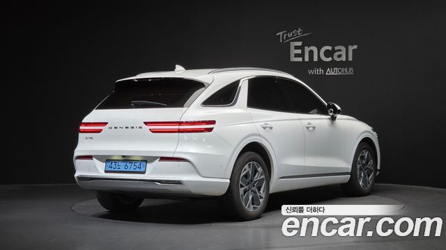 Genesis GV70 2022 — photo 2