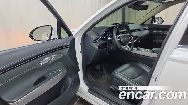 Genesis GV70 2022 — photo 13