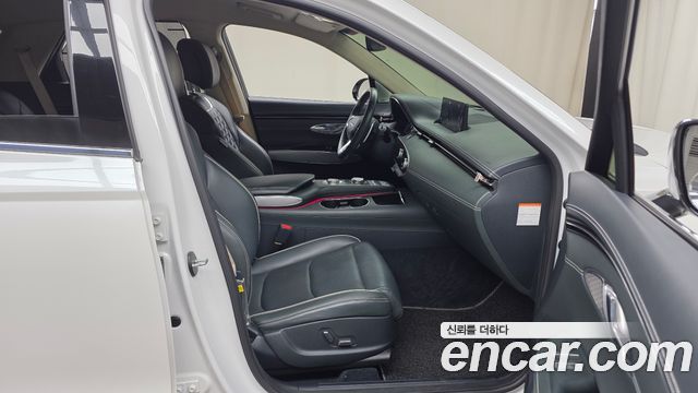 Genesis GV70 2022 — photo 17