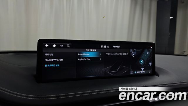 Genesis GV70 2022 — photo 21