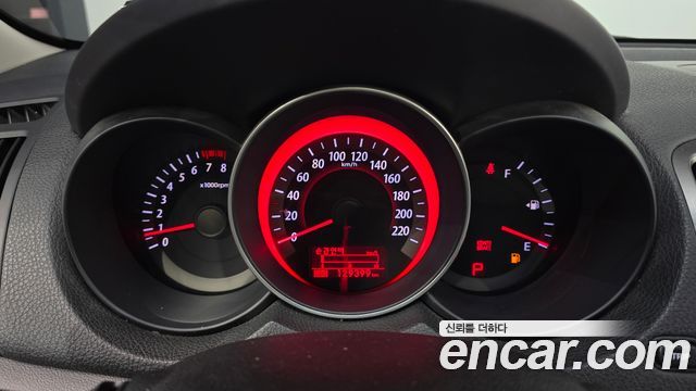 Kia Porte 2011 — photo 11