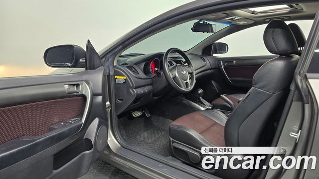 Kia Porte 2011 — photo 13