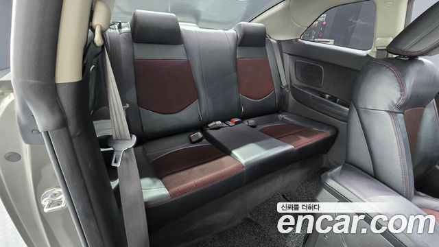 Kia Porte 2011 — photo 17