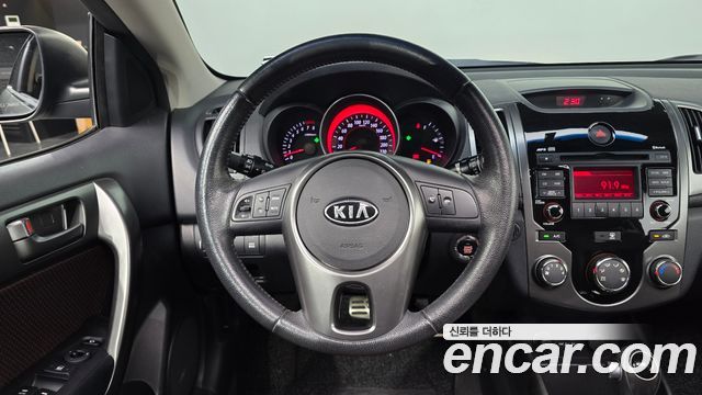 Kia Porte 2011 — photo 18