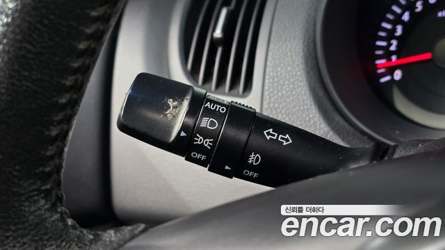 Kia Porte 2011 — photo 20