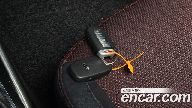 Kia Porte 2011 — photo 27
