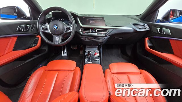 BMW 1-Series 2021 — photo 10