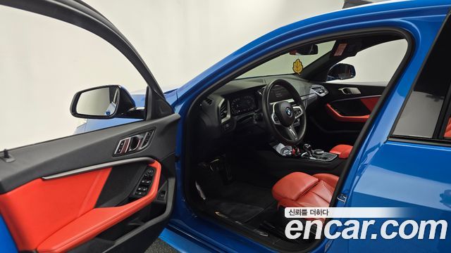 BMW 1-Series 2021 — photo 13