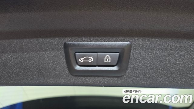 BMW 1-Series 2021 — photo 24