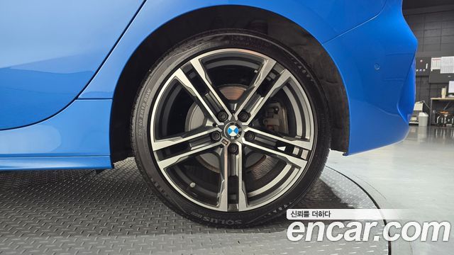 BMW 1-Series 2021 — photo 7