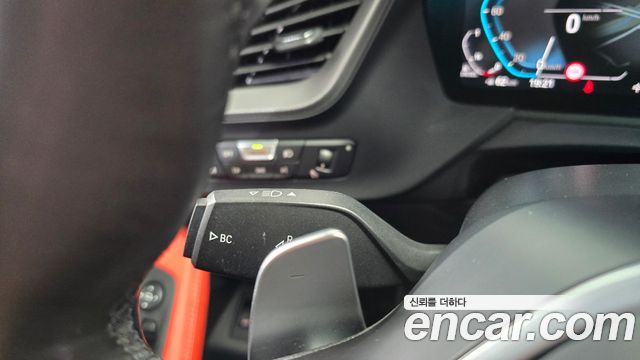 BMW 1-Series 2021 — photo 29