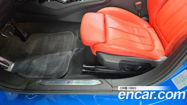 BMW 1-Series 2021 — photo 32