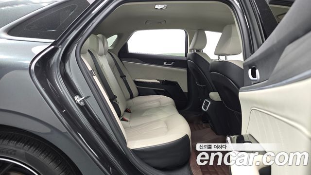 Kia K5 2024 — photo 12