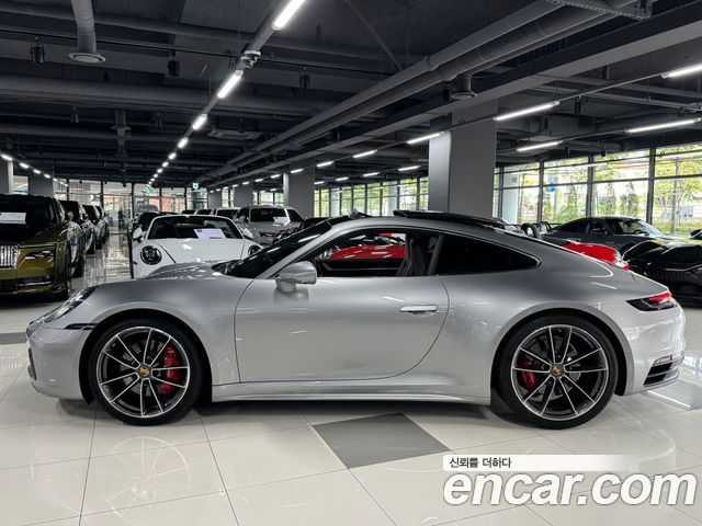 Porsche 911 2020 — photo 3