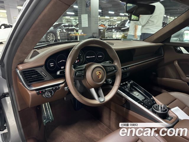 Porsche 911 2020 — photo 5